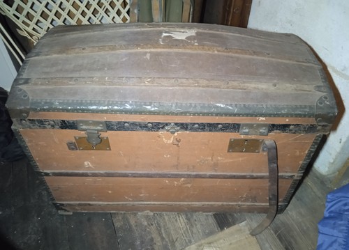 Malle bombée ancienne bois - malle, en