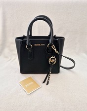 Sac à main en cuir noir