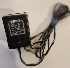 NIKKO CHARGEUR SBC-7205