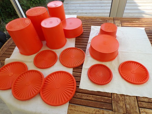 Anciennes boîte tupperware - anciennes,