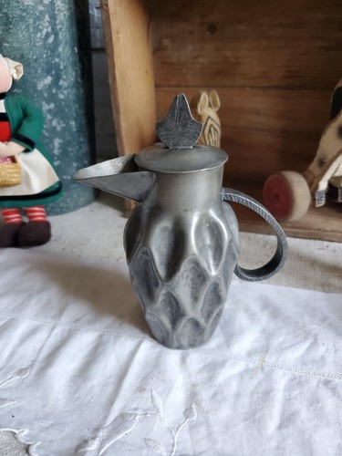 Etonnant petit pichet carafe - etonnant,