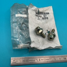 2 vis axes charnière de porte