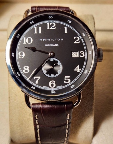 Hamilton khaki navy pioneer - hamilton,