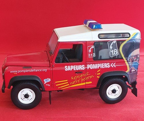 Defender 18 sapeurs - 1/18,