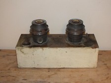 Rare lampe à pétrole à 2