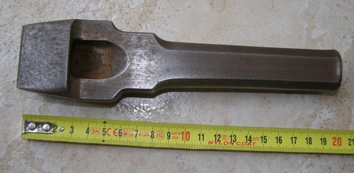 Outil ancien emporte pièce - emporte,