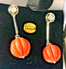 boucles d'oreilles en or gris