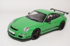 B13 1:18 AUTOART AUTO ART