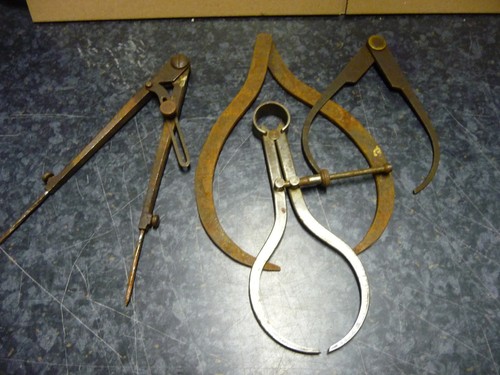 Lot compas anciens en - 4,