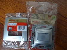 LEGRAND niloé  interrupteur automatique + plaque couleur argent 96670 neuf