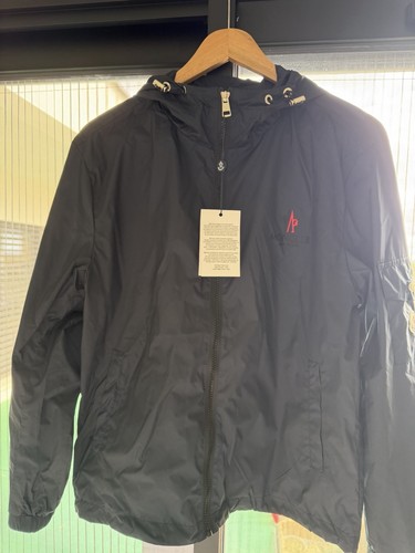 Veste coupe vent capuche - veste, coupe-vent