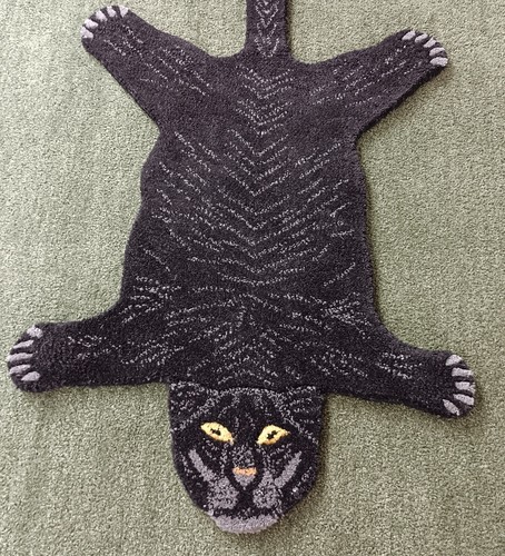 Tapis panthère noir - , main
