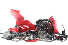 DUCATI Panigale V2 Set Parties Endommagés Voitures Accidentées Routes 20 - 24