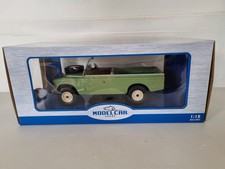 Land Rover 109  de 1959 MODEL CAR GROUP MCG  1/18