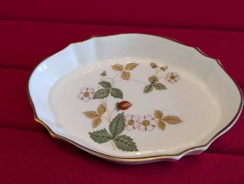 Petit plat fraise des - plat, bois
