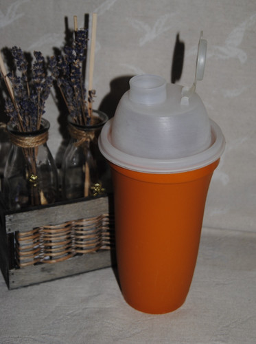Tupperware shaker orange - 🌟tupperware,