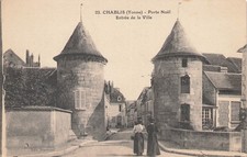 89 Chablis porte Noël Entrée