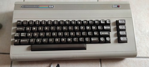 Commodore alimentation - commodore,