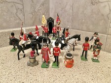 Metal Britains Collection British Scots Guard Soldiers Horses Thimbles Piper