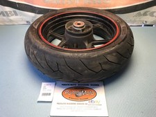 Pneu de jante arrière