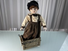 Poupée d'artiste poupée en porcelaine 46 cm. + Chariot en bois Cola excellent...