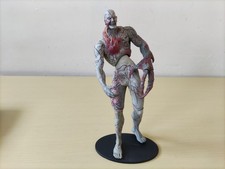 NECA, RESIDENT EVIL FIGURE, TYRANT