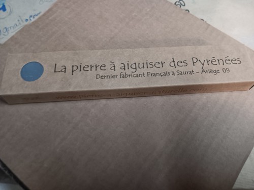 Stone sharpener des - stone, a