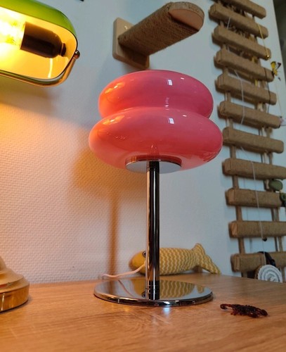 Lampe verre rose - en,