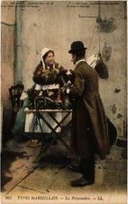 Old postcard Marseille - Types Marseillais La Poissoniere (986891)