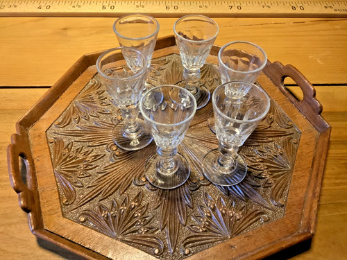 Anciens verres liqueurs - verres, a