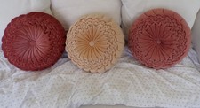 3 Coussin rond en velours