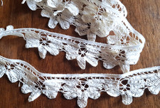 DENTELLE - ancienne - 145 cm x
