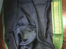 Beau sari indien en voile noir