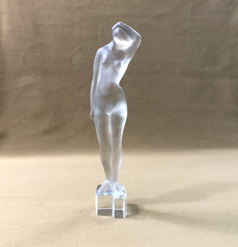 Sculpture art deco - femme, nue
