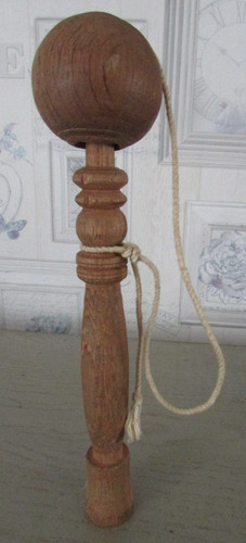 Bilboquet ancien bois brut - ancien,