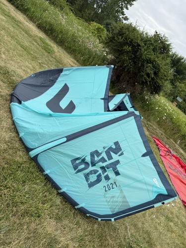Kitesurfing kite used - kitesurfing,