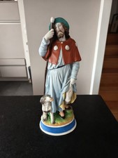 Ancienne statue Religieuse