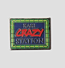 RNT 08/  Pin's Kaki Crazy Station magasin mode Rennes