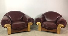 Fauteuils (la paire) style art déco en bois et cuir bordeaux 1940