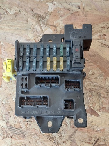 Boite fusibles suzuki wagon - a,