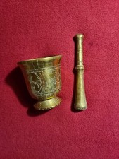 mortier et pilon en bronze