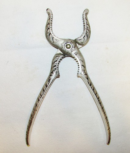 Casse noix noisettes metal - casse,