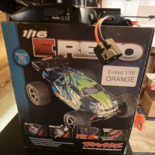 Traxxas revo 16 4wd - e-revo, 1/16