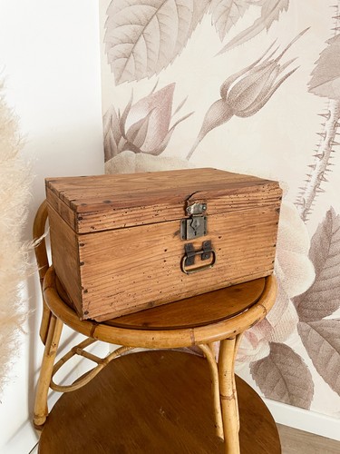 Coffre pin massif ancien - pin,