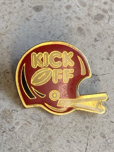 Pin kick off casque - pin’s,