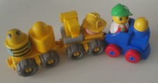 EXCELLENT: LEGO DUPLO PRIMO TRAIN CONSTRUCTION SITE! Locomotive Trailer Figure Rattle Stone!  8 pieces!