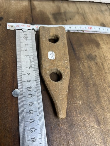 Old tool outil ancien clé - ancien,