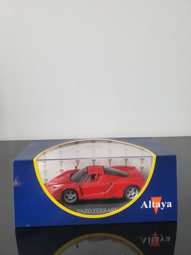 Voiture miniature enzo ferrari - voiture,