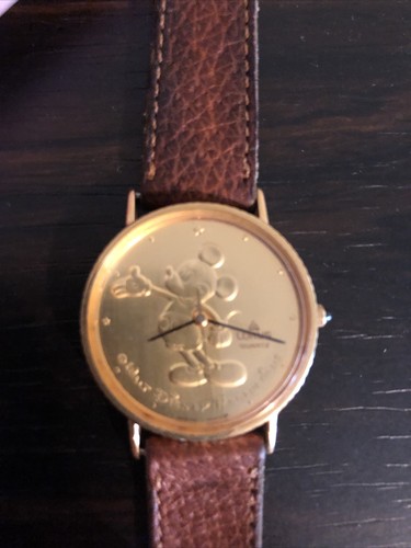 Speidel ladies gold tone lorus - gold,