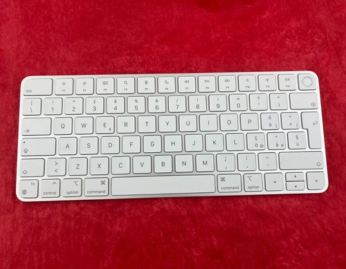 Apple magic keyboard - magic,